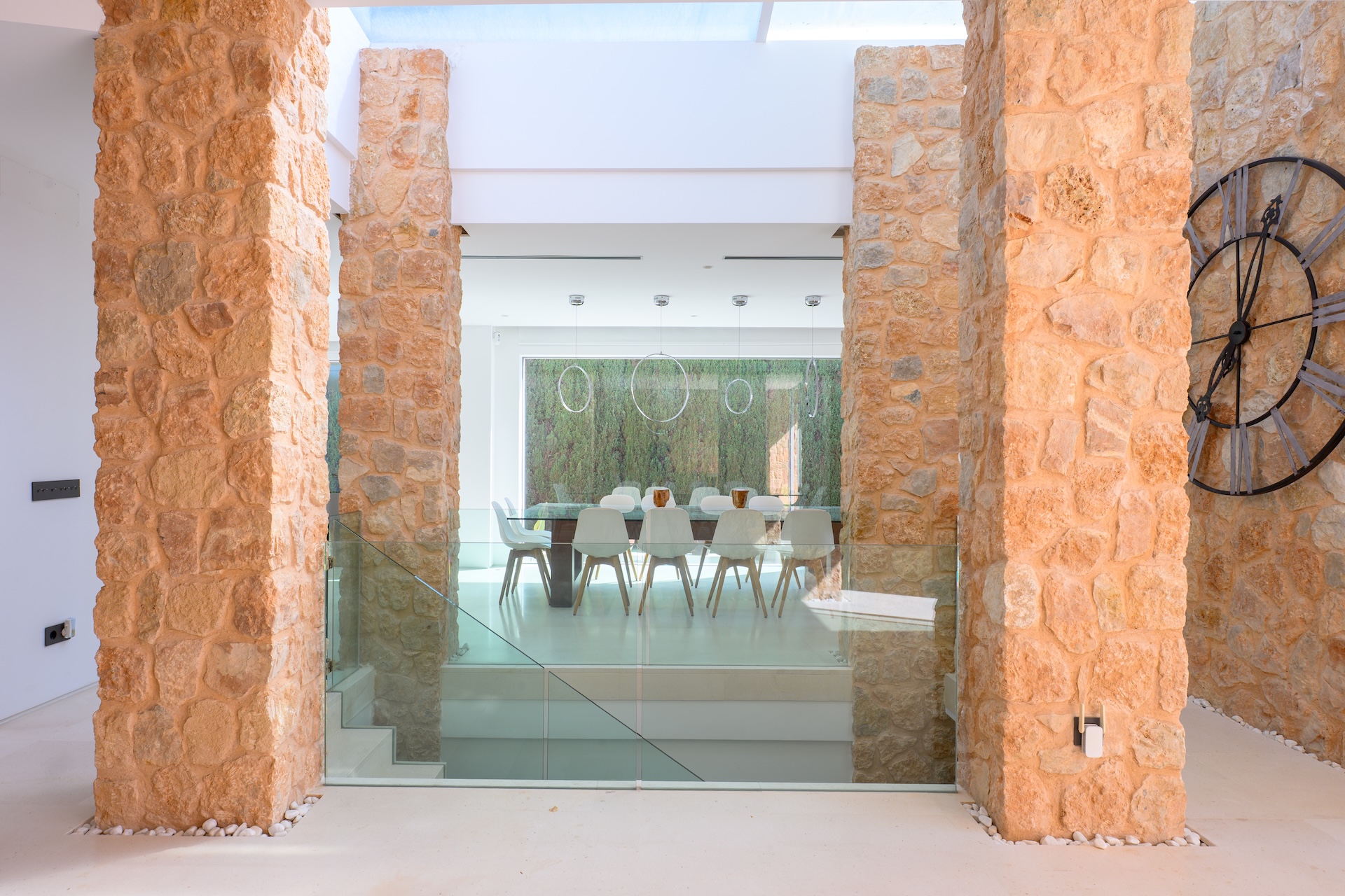 Resa Estates te koop sale Cala Comte interior.jpg